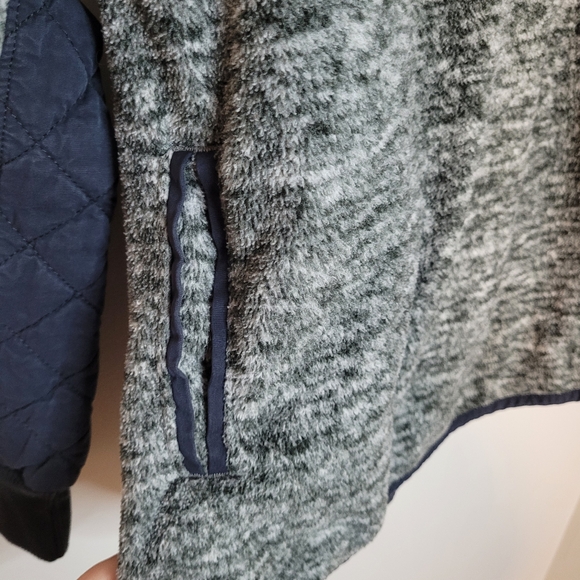 Abercrombie and Fitch Gray/Black Asymmetrical Pullover - Picture 5 of 12